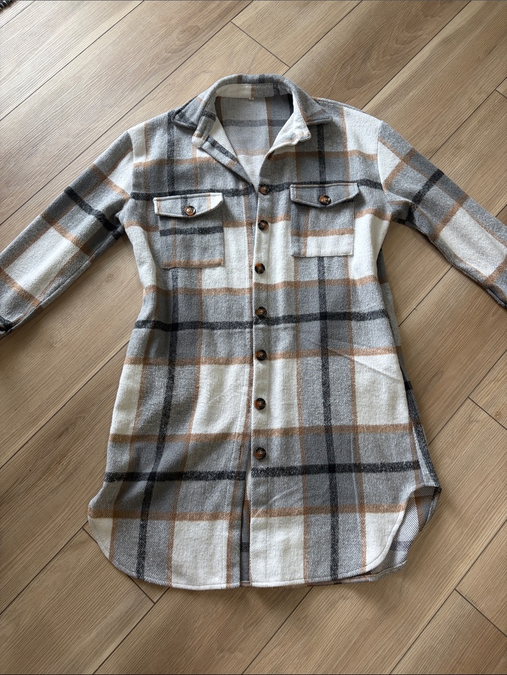 Women's Plaid Button-Up Shacket